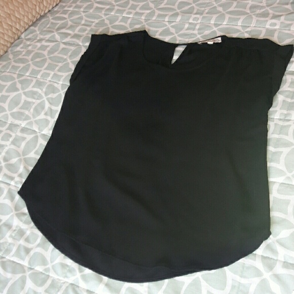 Pink Rose Tops - Flowy black shirt by Pink Rose